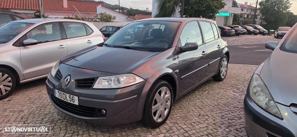 Renault Mégane 1.5 dCi Dynamique S - 6