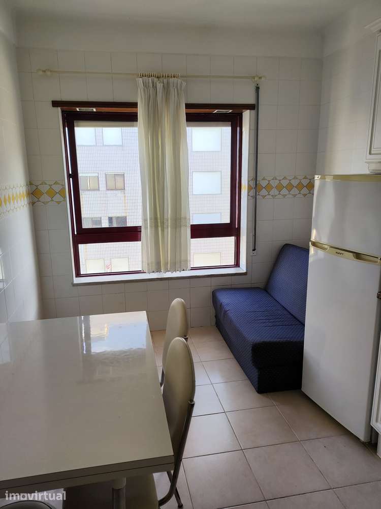 Apartamento T0 com elevador em Tavarede - Grande imagem: 5/9