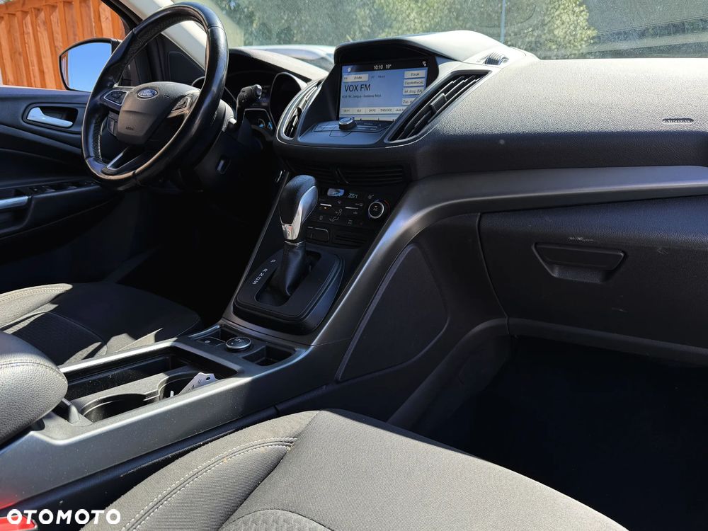 Ford Kuga 2.0 TDCi 2x4 Titanium - 14