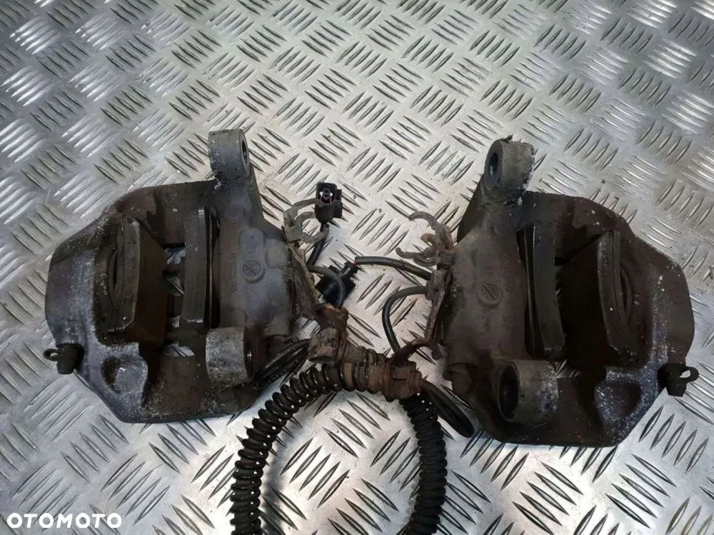 VW TOUAREG 3.0 ZACISK ZACISKI TYL BREMBO - 3