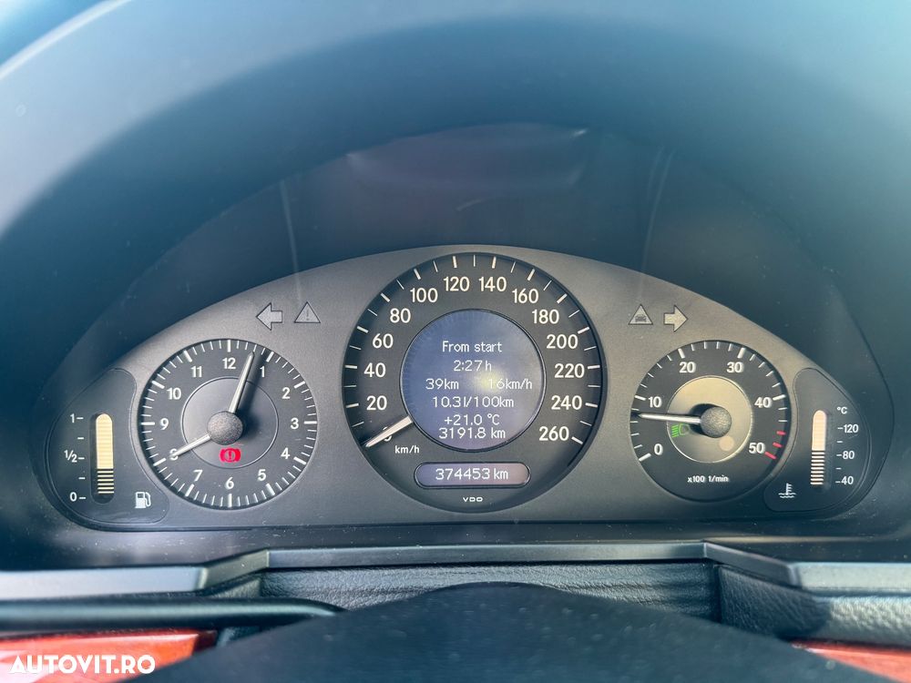 Mercedes-Benz E 200 CDI - 7