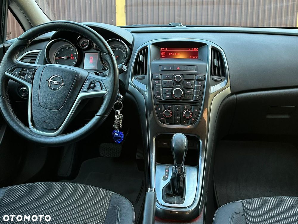 Opel Astra 1.6 Automatik Exklusiv - 5