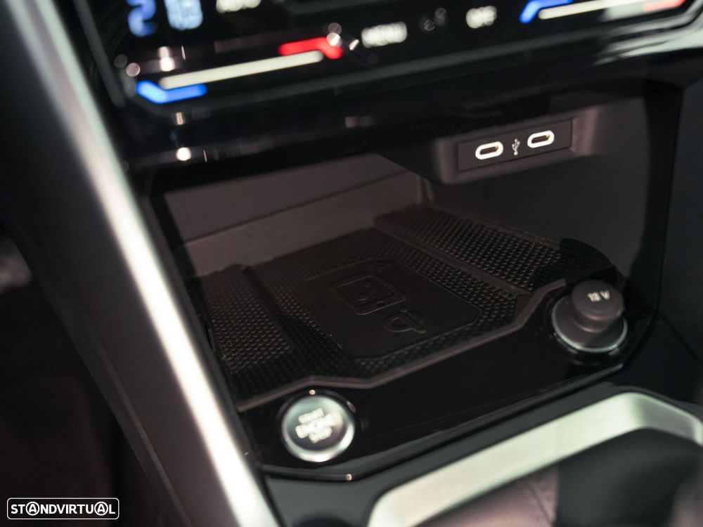 VW T-Roc 1.0 TSI Urban - 23