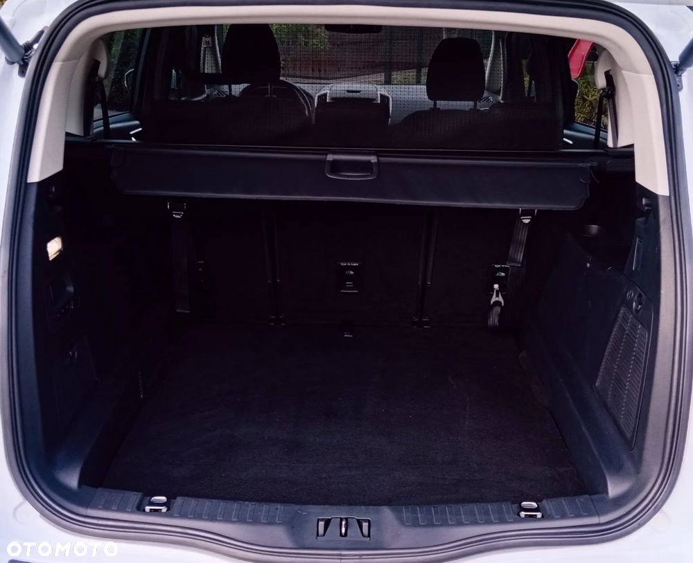 Ford S-Max 2.0 TDCi DPF Titanium X - 13
