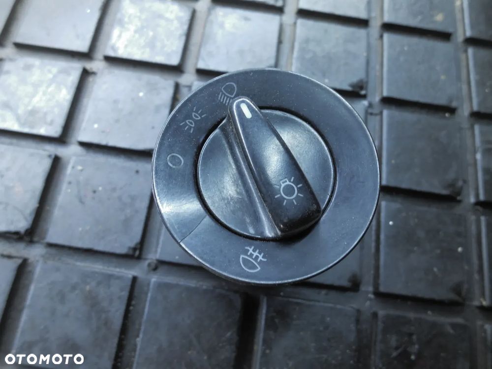 WŁĄCZNIK ŚWIATEŁ VW PASSAT B5 1C0941531 POSIADAM 4 SZTUKI - 3