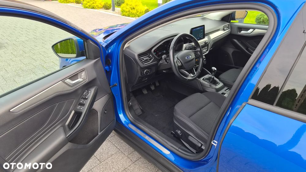 Ford Focus 1.5 EcoBlue Start-Stopp-System TITANIUM STYLE - 19