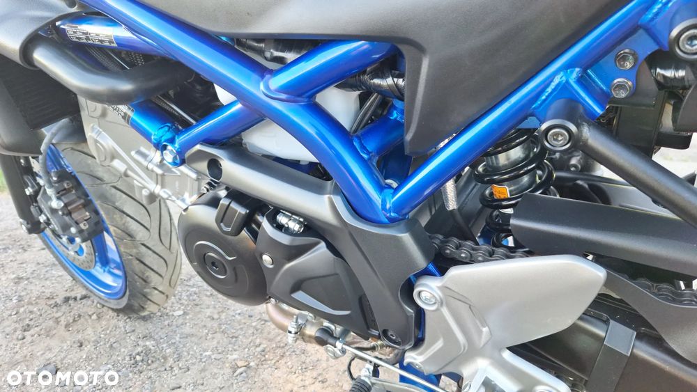Suzuki SV - 26