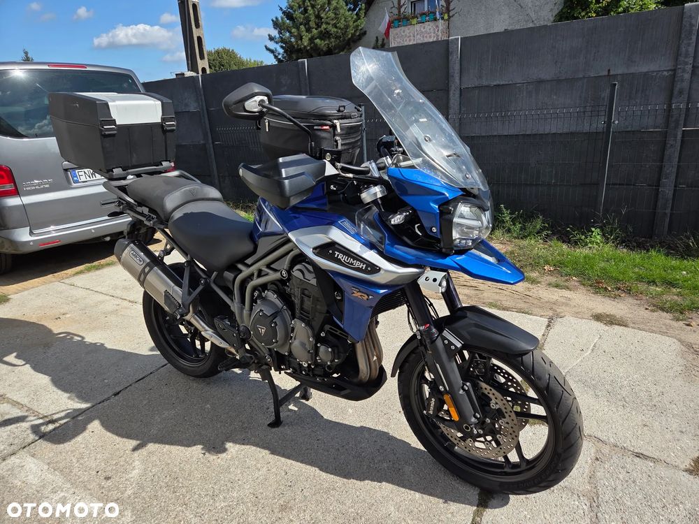 Triumph Tiger - 1