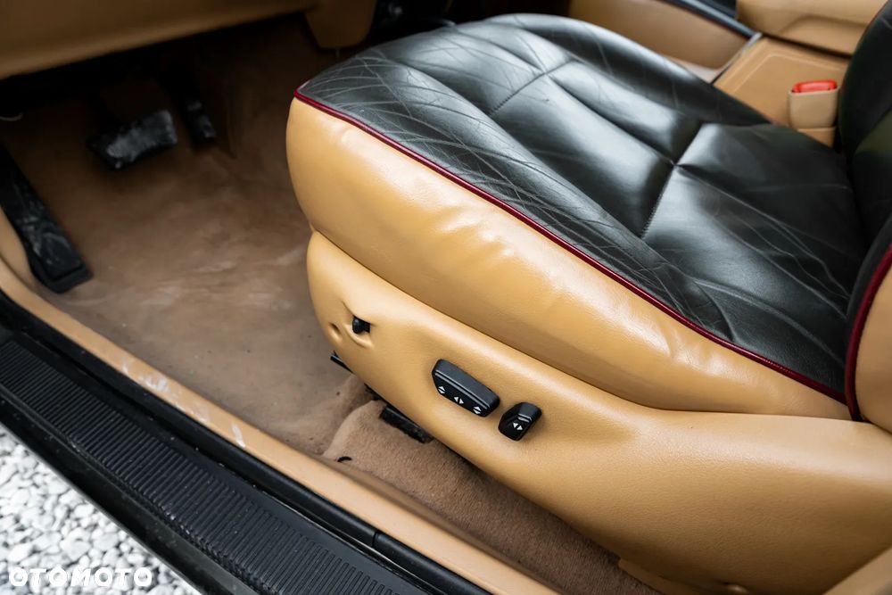 Jeep Grand Cherokee - 19