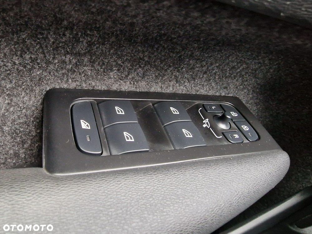 Volvo XC 40 T4 Plug-In Hybrid Inscription Expression Pro - 39