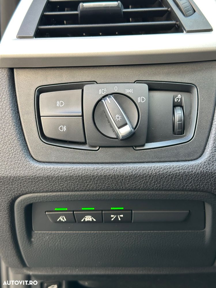 BMW Seria 3 320d Aut. Luxury Line - 12