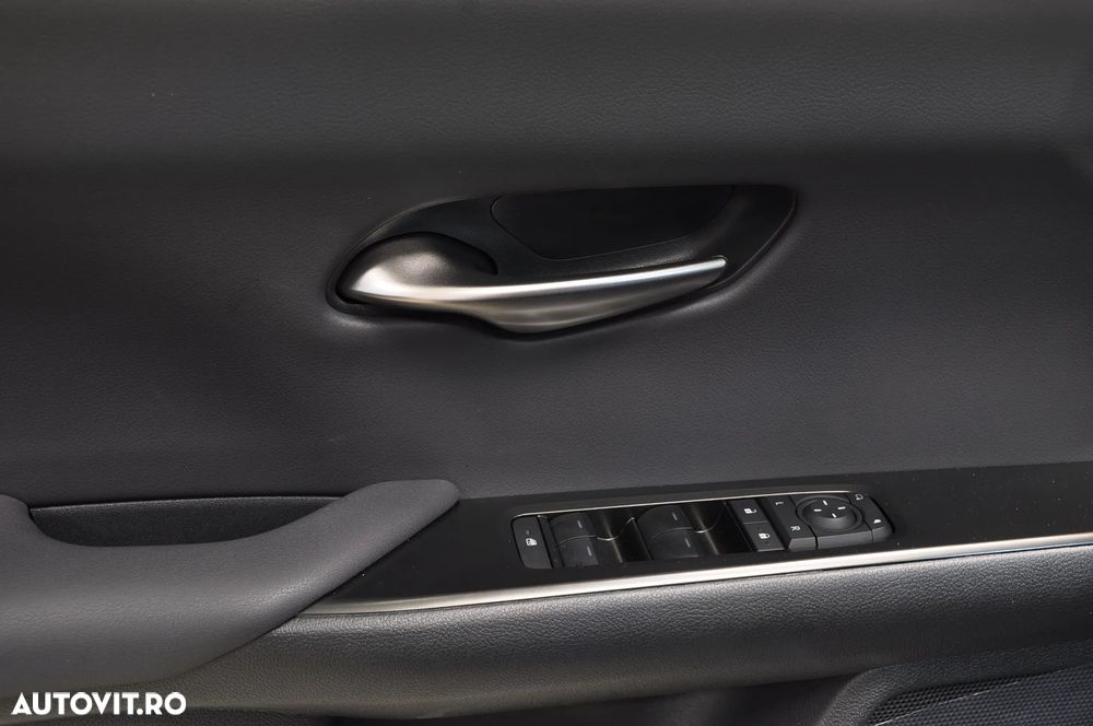 Lexus UX 300h Executive Line - 8