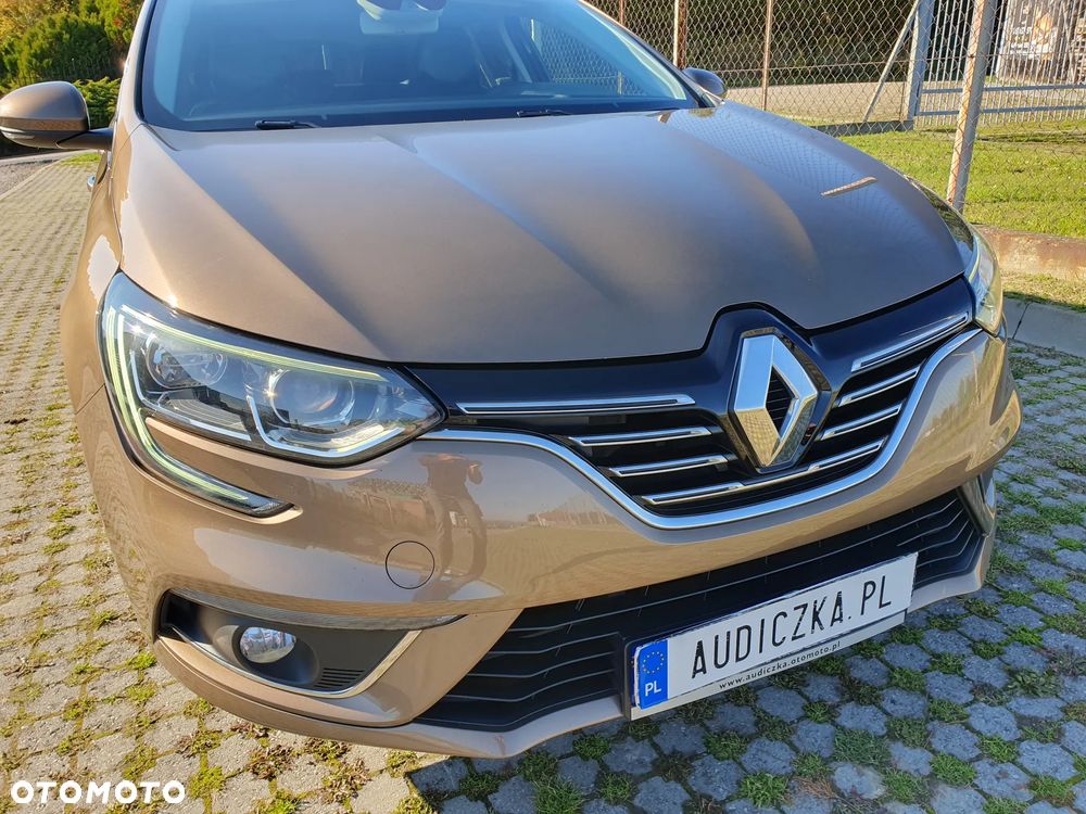 Renault Megane ENERGY TCe 130 BOSE EDITION - 29
