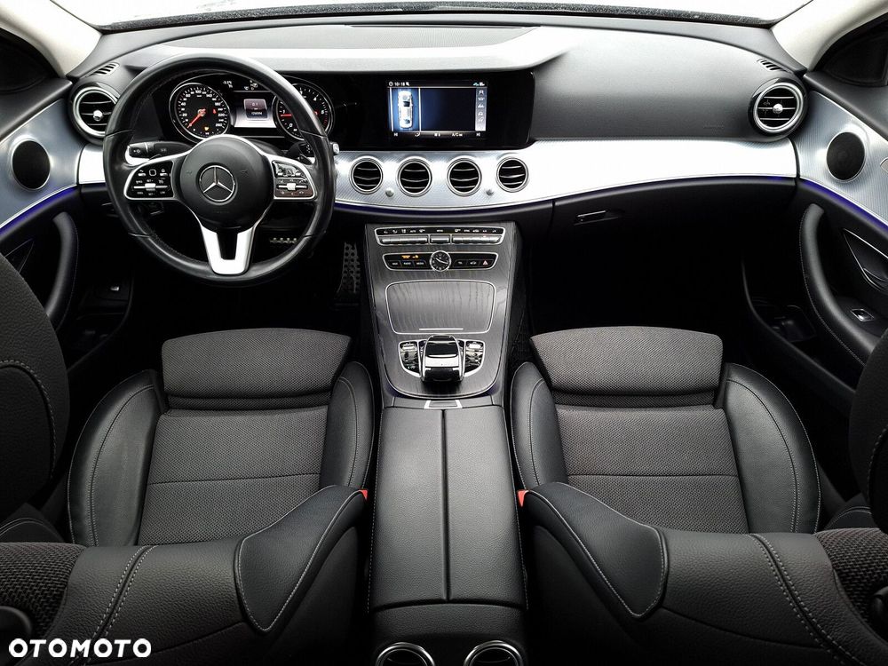 Mercedes-Benz Klasa E - 11