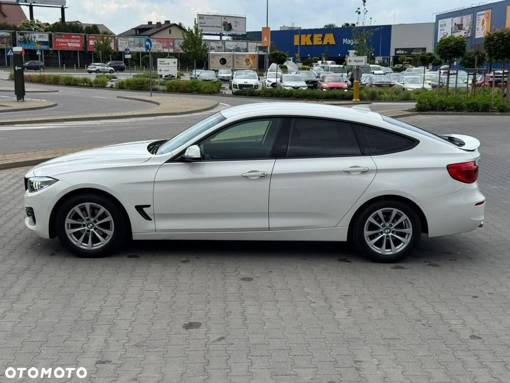 BMW 3GT 320i xDrive - 23