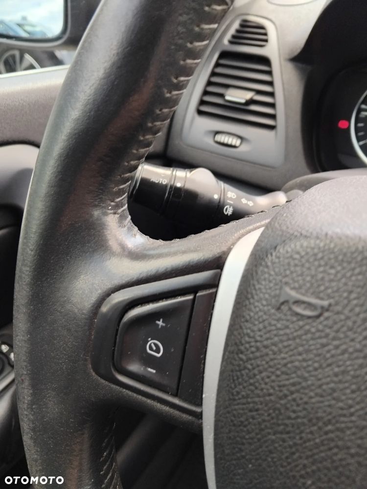 Renault Laguna 2.0 DCi FAP Initiale - 8