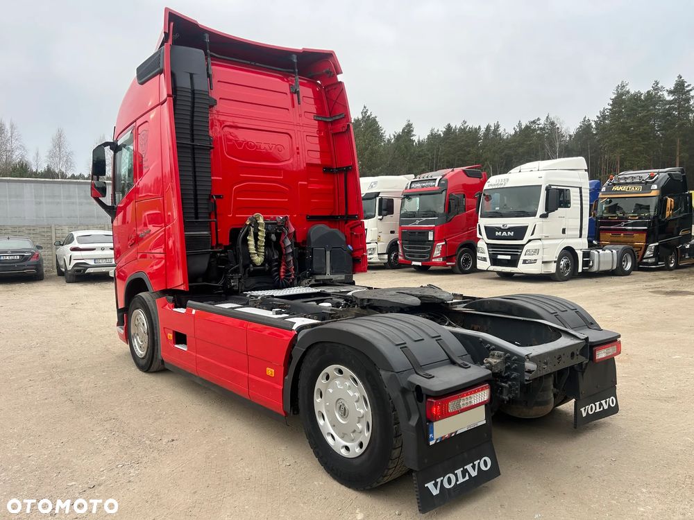 Volvo FH 460 AUTOMAT / HALOGENY ORUROWANIE / FULL SPOJLERY / OBRTOWE SIEDZENIE / KSENONY / LED / POLSKI SALON / PRZEBIEG 995 TYS. KM / EURO 6 / 2014 ROK !! - 6