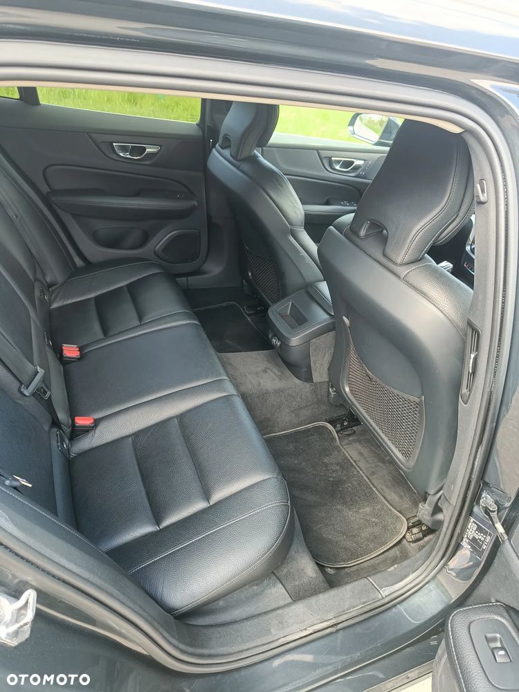 Volvo V60 D3 Geartronic Momentum - 17