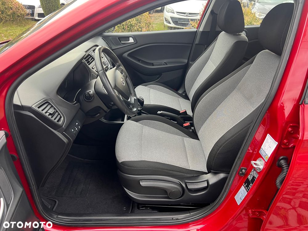 Hyundai i20 1.4 Trend - 24
