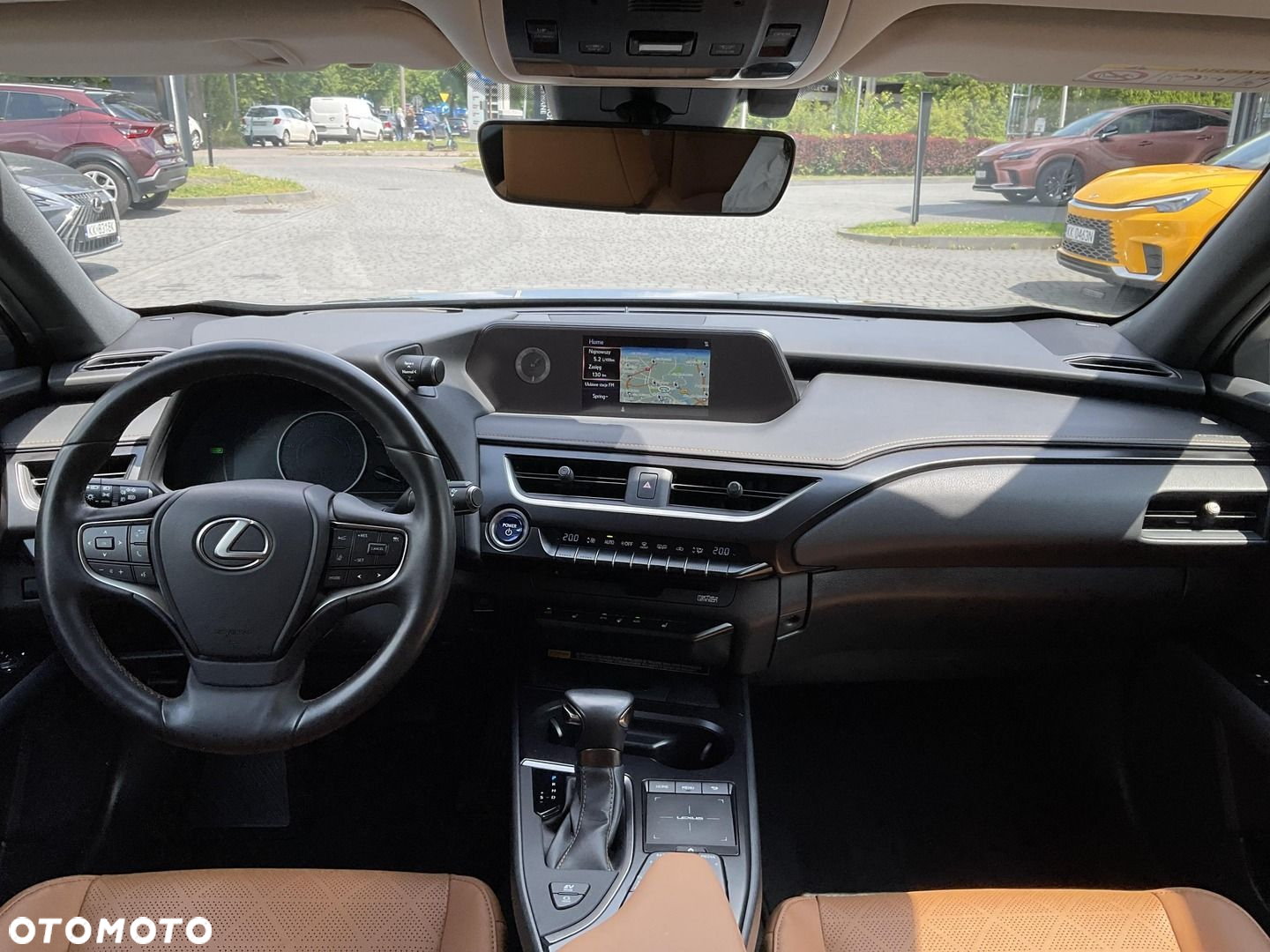 Lexus UX - 9