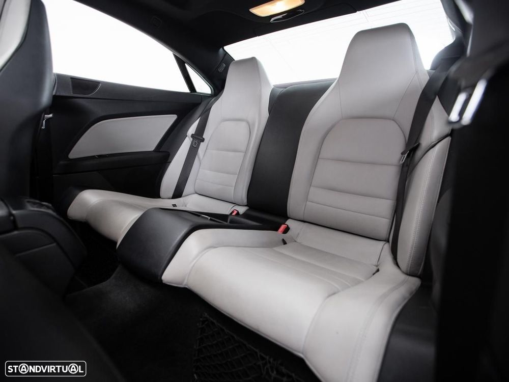 Mercedes-Benz E 220 - 12