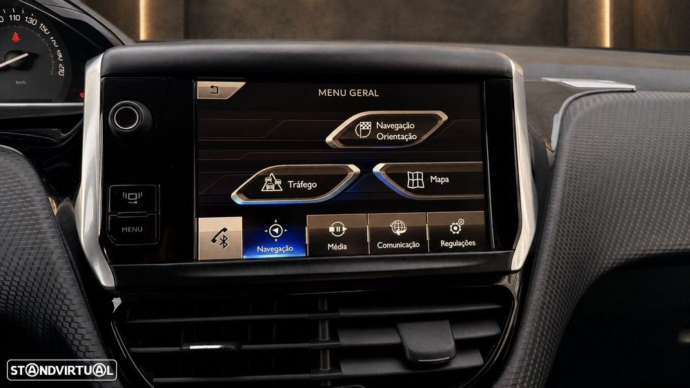 Peugeot 2008 1.2 PureTech Allure - 20
