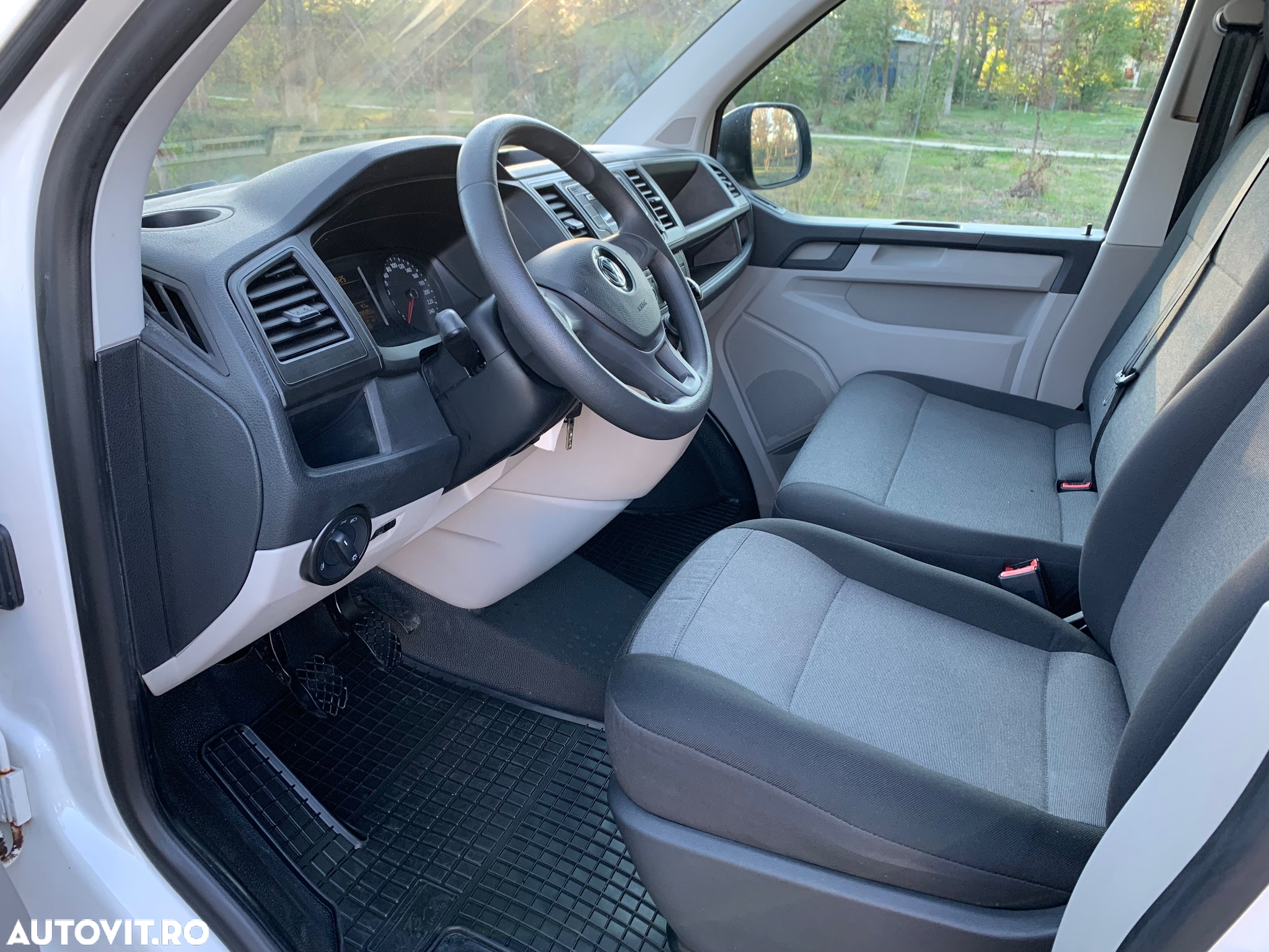 Volkswagen Transporter Kombi T6 2.0 TDI 84 kW KR - 5