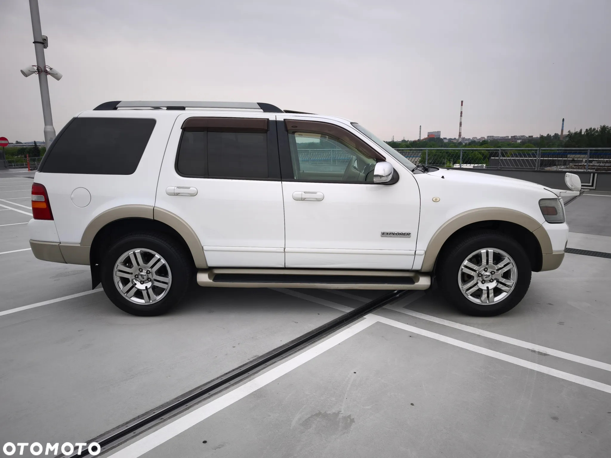 Ford Explorer 4.6 4WD - 4