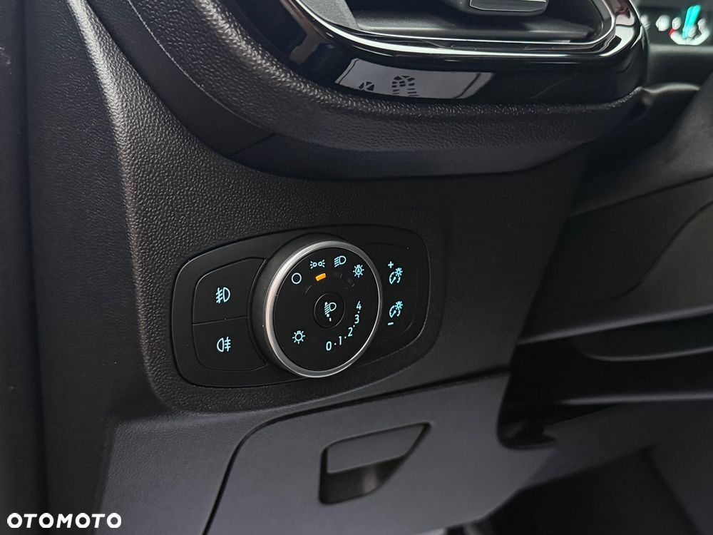 Ford Fiesta 1.0 EcoBoost S&S TREND - 24