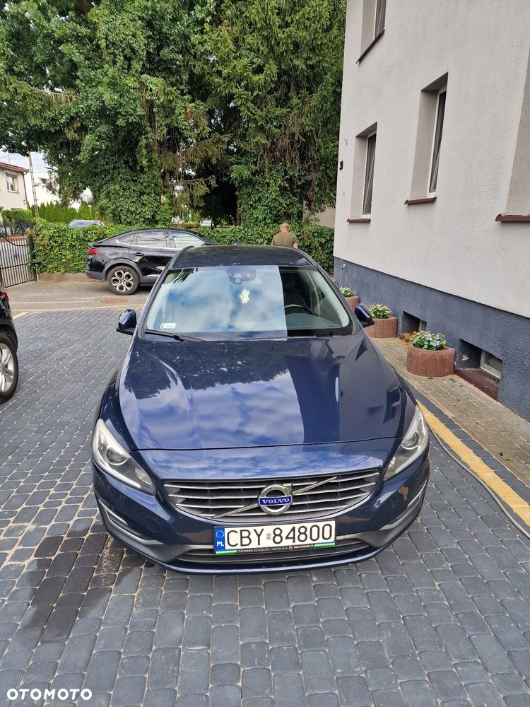 Volvo V60 D4 Drive-E Momentum - 3