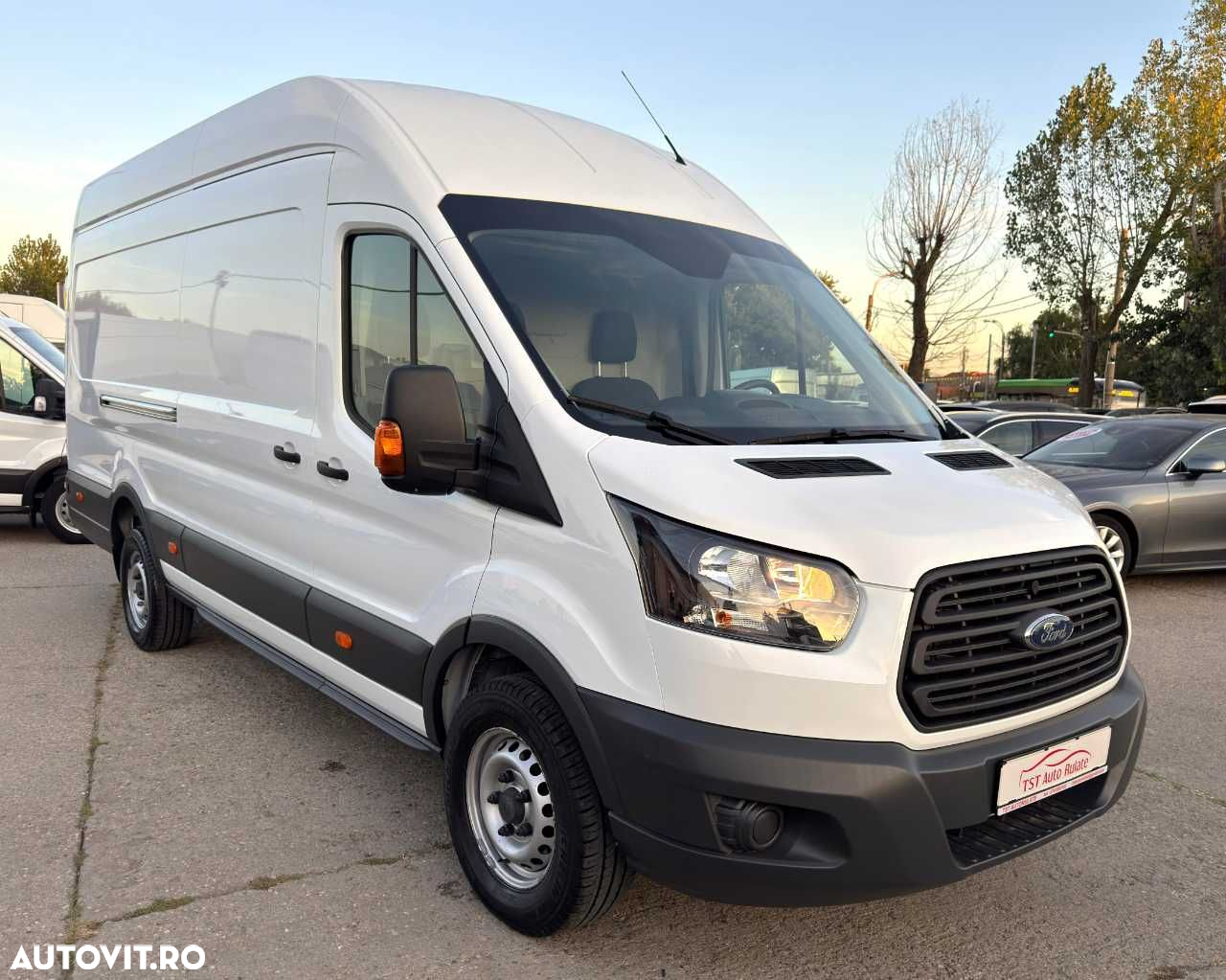 Ford TRANSIT L4H3 - 12