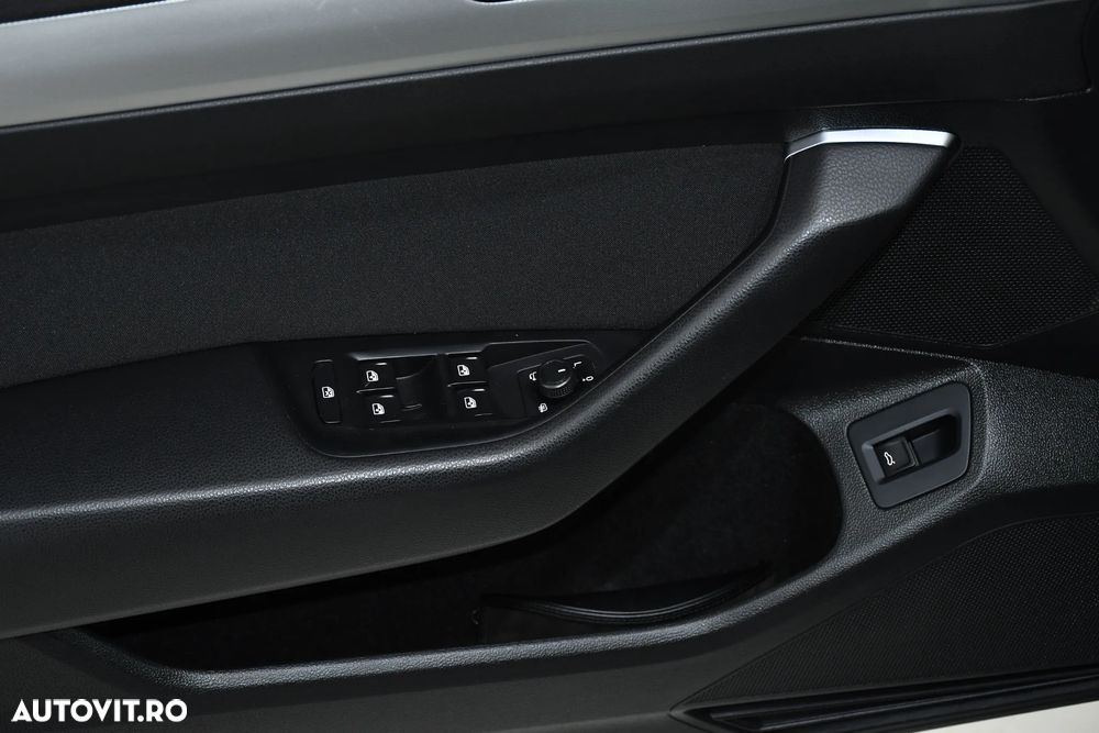 Volkswagen Passat - 18