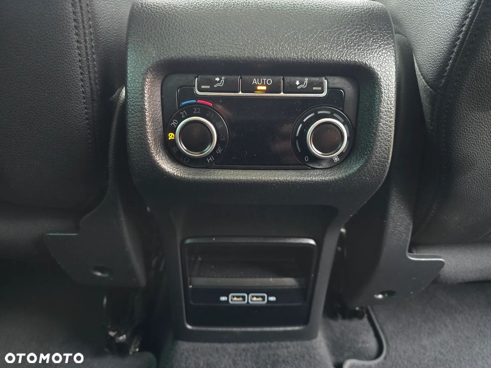 Volkswagen Sharan 2.0 TDI DSG Highline Black Style - 27