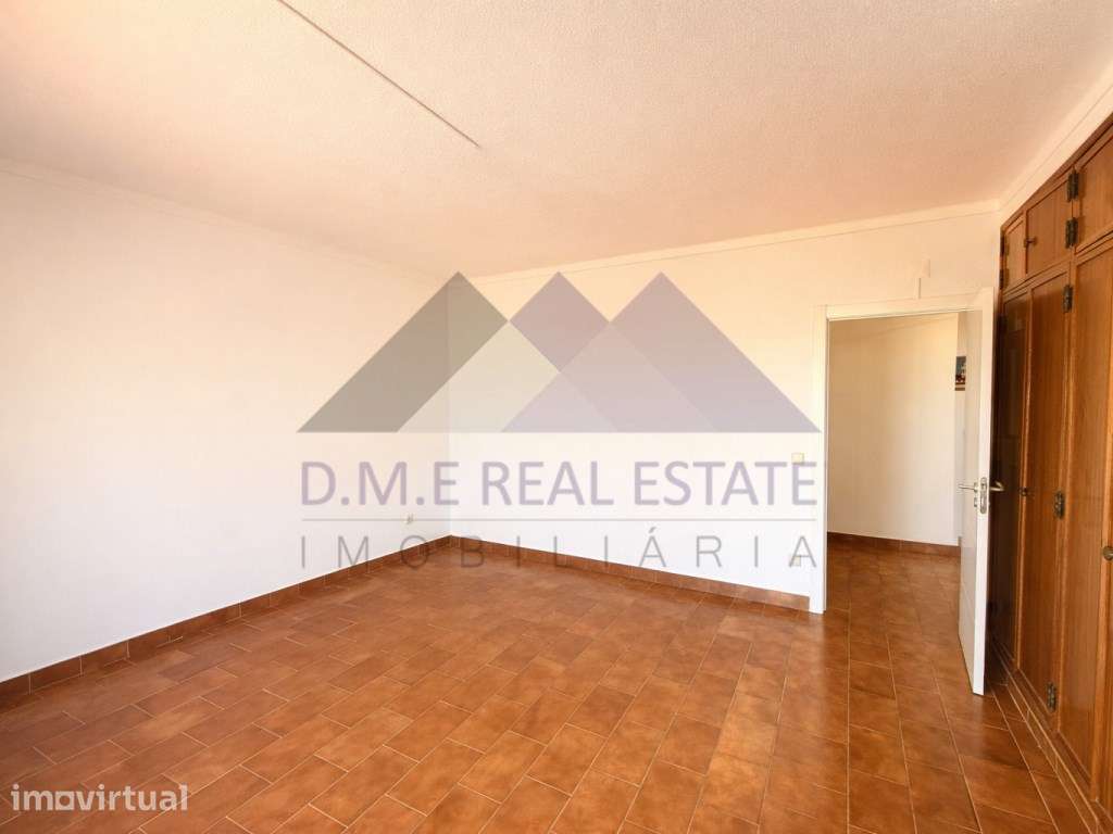 Apartamento T2 com Excelentes Áreas em Monte Gordo a 400 metros da ... - Grande imagem: 5/29