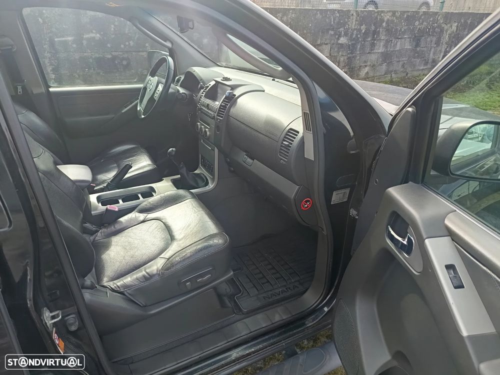 Nissan Navara 2.5 dCi CD LE Premium - 12