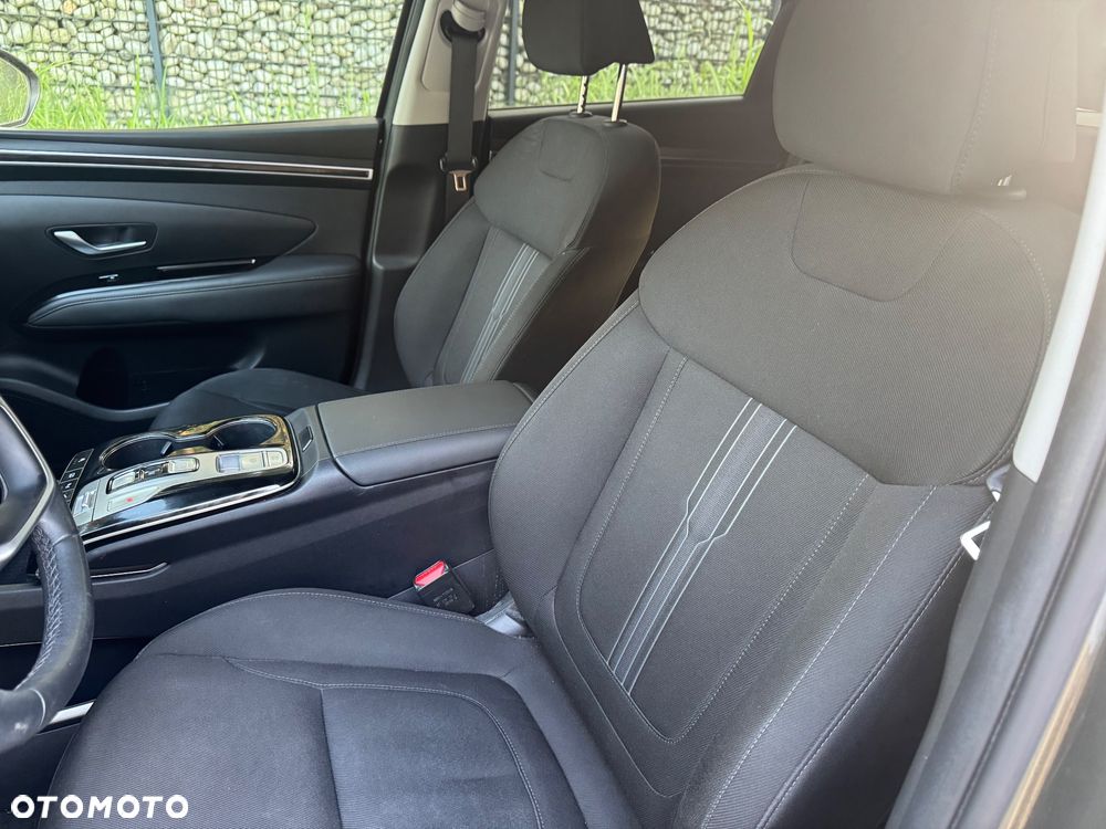 Hyundai Tucson 1.6 T-GDi HEV Executive 2WD - 35