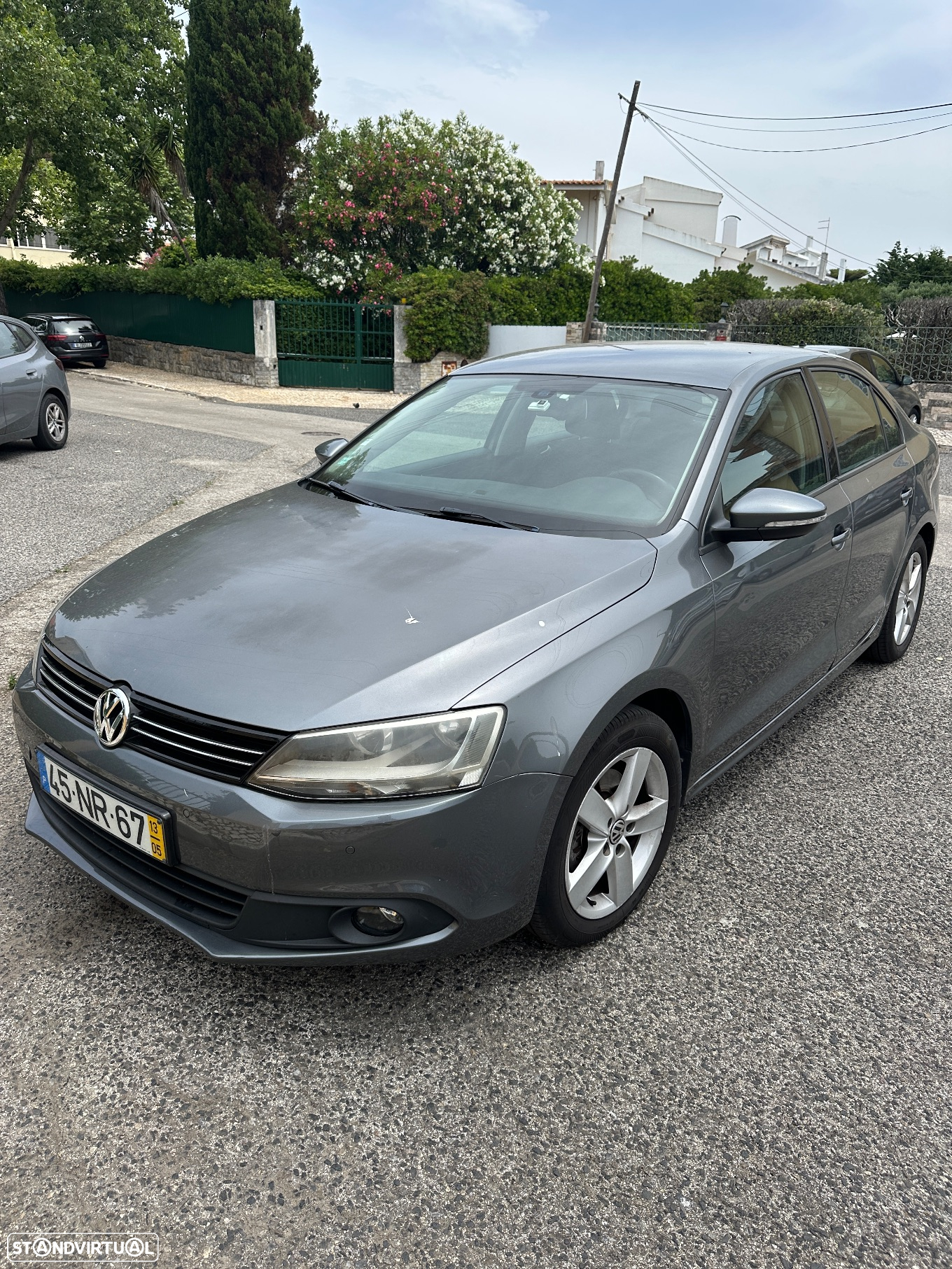 VW Jetta 1.6 TDi Confortline BM - 2