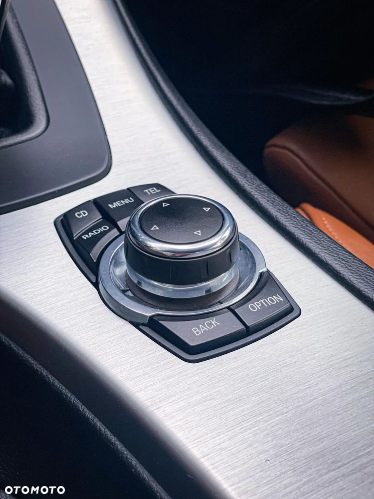 BMW Seria 3 325i M Sport Edition - 26