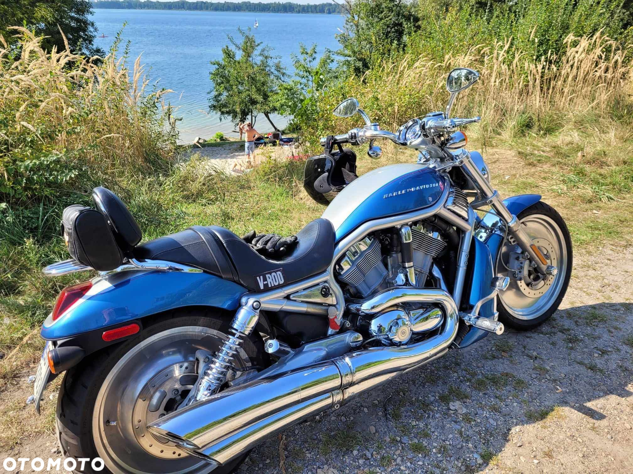 Harley-Davidson V-Rod Street Rod - 2
