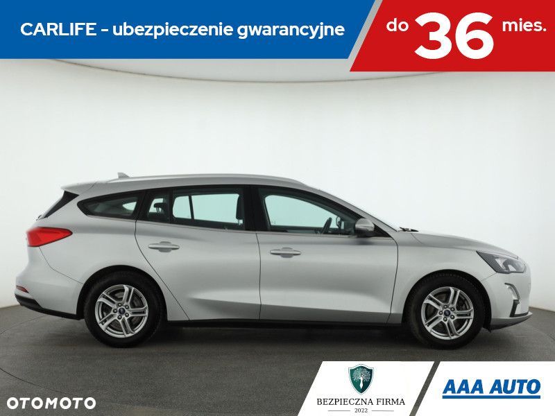 Ford Focus SW - 8