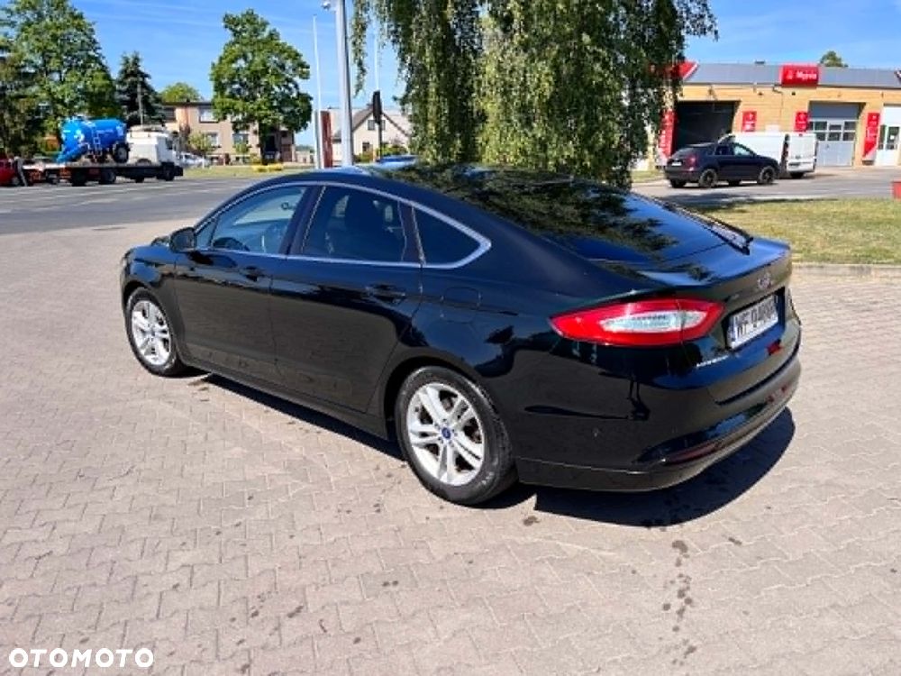 Ford Mondeo 2.0 TDCi Titanium PowerShift - 4