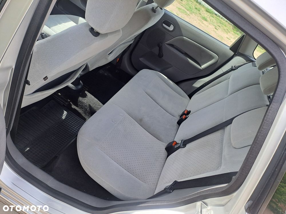 Ford Fiesta - 8
