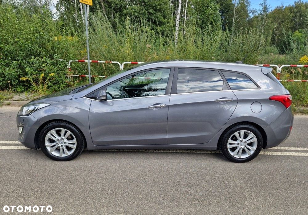 Hyundai i30 blue Kombi 1.6 GDi Style - 4