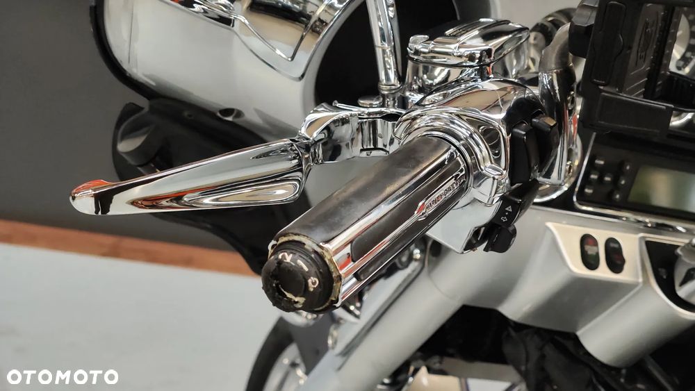 Harley-Davidson Touring Ultra Limited - 17