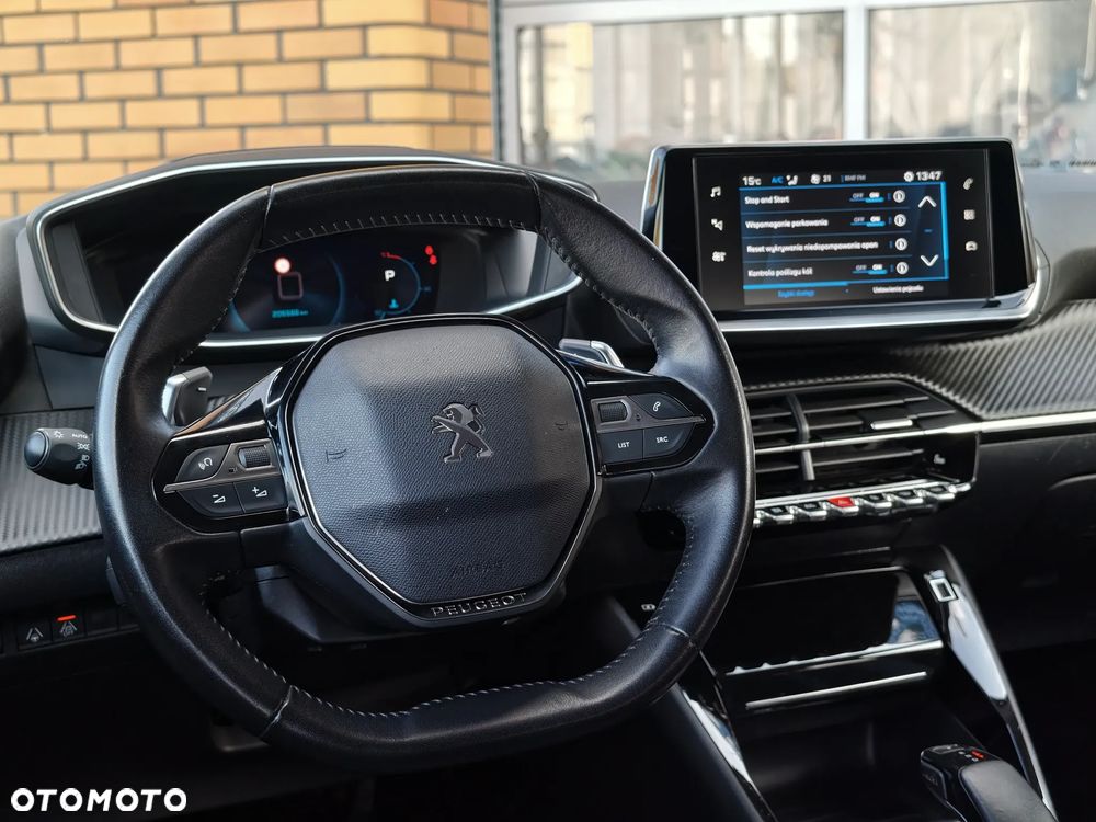 Peugeot 2008 1.5 BlueHDi Allure S&S EAT8 - 25