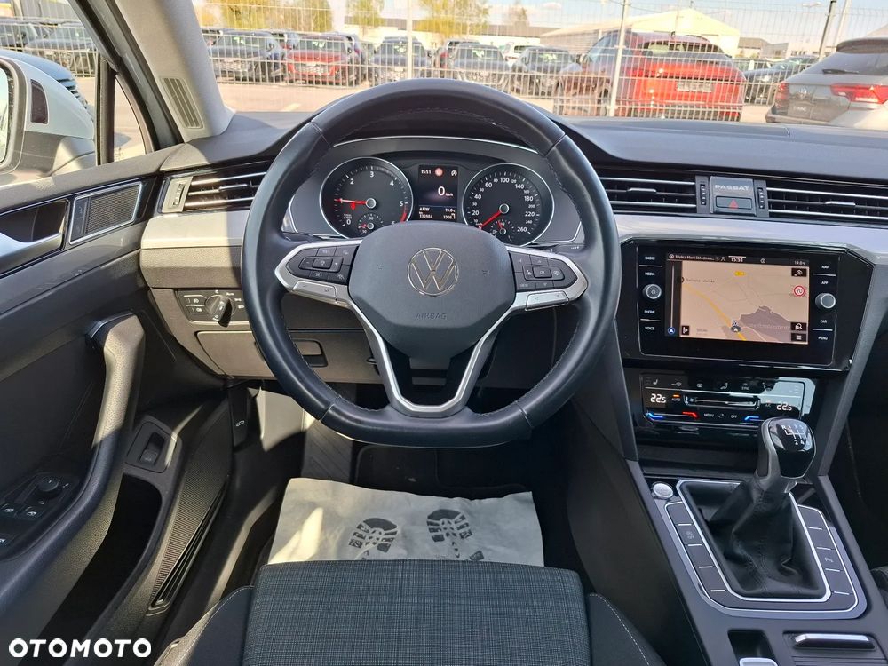 Volkswagen Passat Variant 2.0 TDI EVO Business - 15