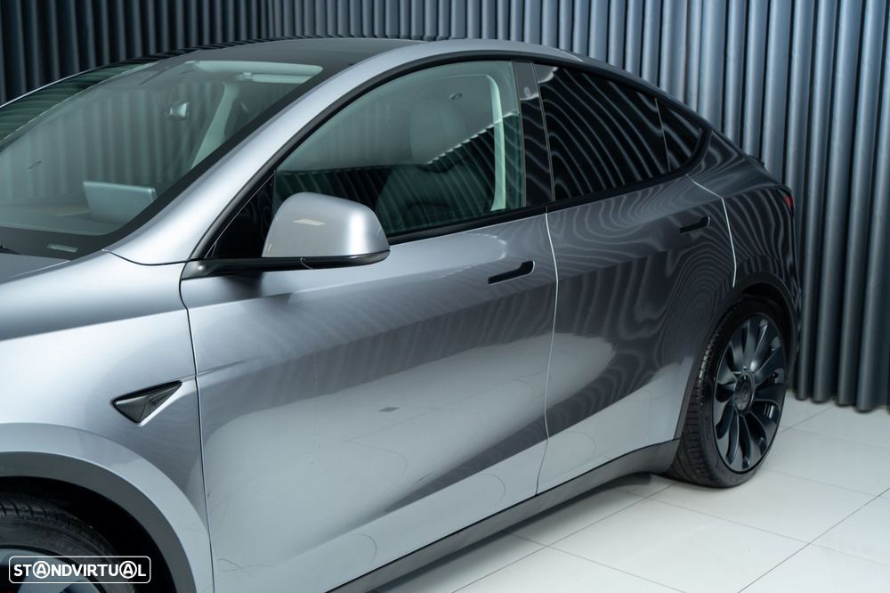 Tesla Model Y Performance Tração Integral - 12