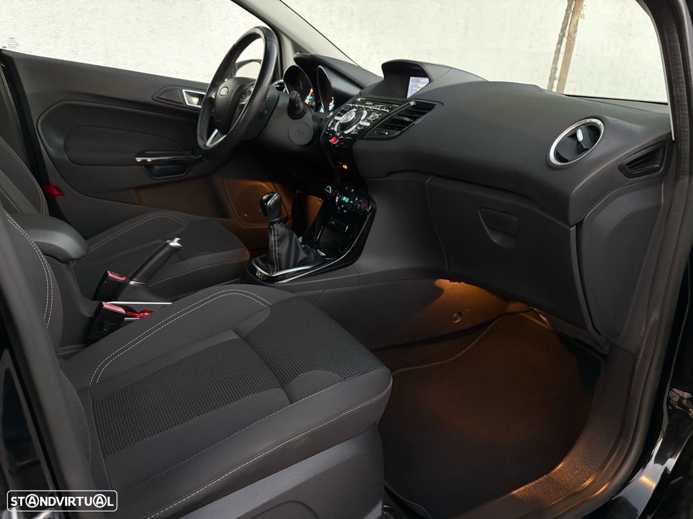 Ford Fiesta 1.0 Ti-VCT Titanium - 29