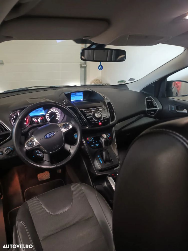 Ford Kuga 2.0 TDCi 4x4 Aut. Titanium - 13