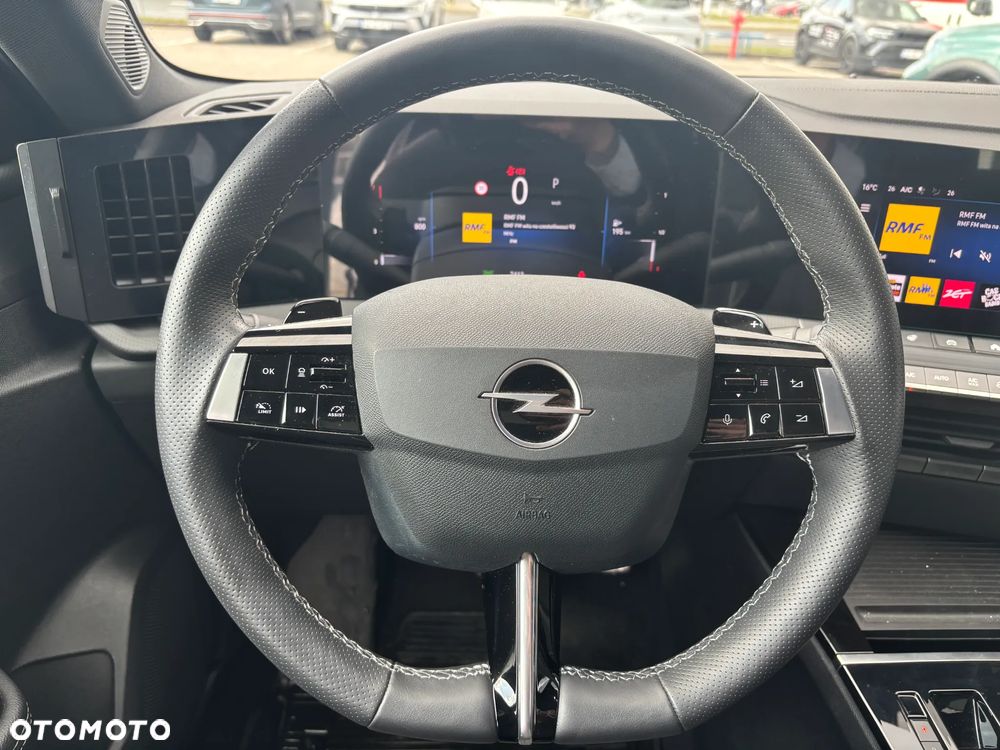 Opel Astra 1.2 T GS S&S - 12